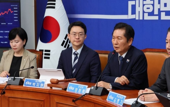 정청래 "조희대 대법원장, 결자해지하라…국민적 불신 자업자득"