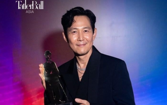 '이정재' 또 최초…'찰리 채플린' 어워드 받았다