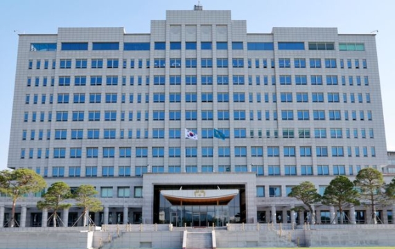 Office of the President Says "No Particular Position" on Prosecutors' Opposition to Forgoing Daejang-dong Appeal