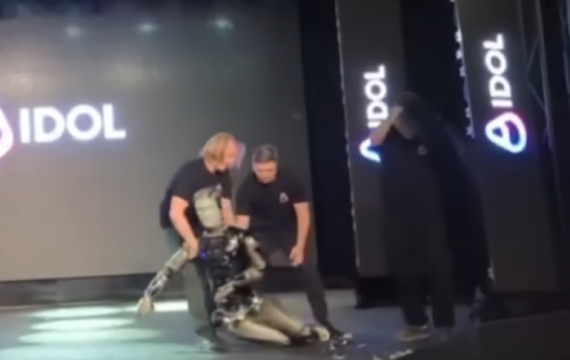 비틀비틀 '꽈당봇'…술 취했니