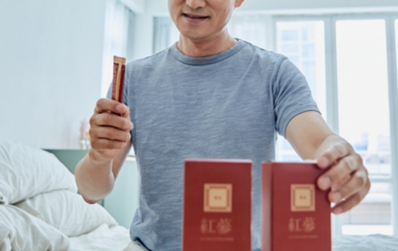 "올드해 보여서 갈아탔어요" 5년 새 5000억 증발…세대교체에 밀린 홍삼