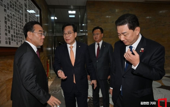 민주 "주호영 부의장 사퇴 촉구 결의안 제출 예정…'필버' 사회 안 봐"