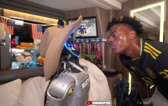 로봇 인플루언서 때린 사람 인플루언서…100만 달러 손배소 피소