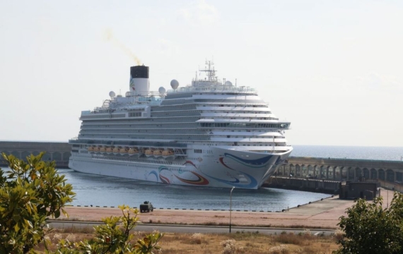 크루즈 관광 100만명 시대 눈앞다음 과제는 소비