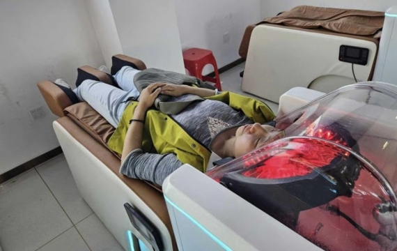 로봇이 머리 감겨주고 목욕 시켜주고…일상 스며든 로봇들