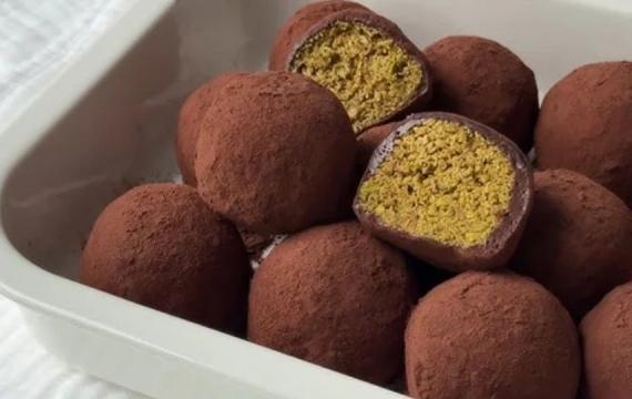 없어서 못 산다더니…원재료값 폭등에 '두쫀쿠' 연일 최고치 경신 