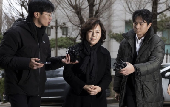 '강선우 1억 의혹' 김경, 사흘 만에 경찰 재출석…"국민께 죄송"