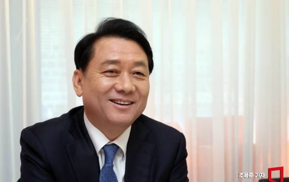 [인터뷰] 이광재 "불출마, 솔직히 좀 쓰리다…그래도 이게 노무현 정신"