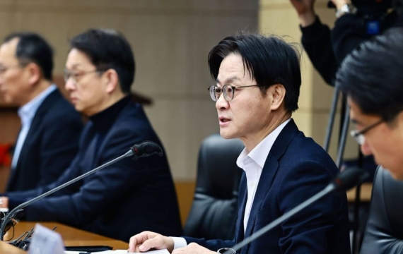 Kim Jeonggwan Vows Full Audit of KCCI Press Release Process... KCCI to Greatly Strengthen Verification System (Comprehensive)