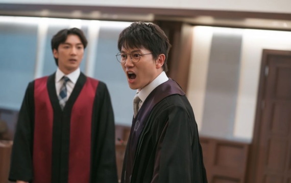 "유통·제작 경계 무너진다"…영상 직접 뛰어드는 웹툰 플랫폼