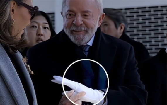 "여보! 한국이 준 장갑 봐"…브라질 대통령도 놀란 靑 의전