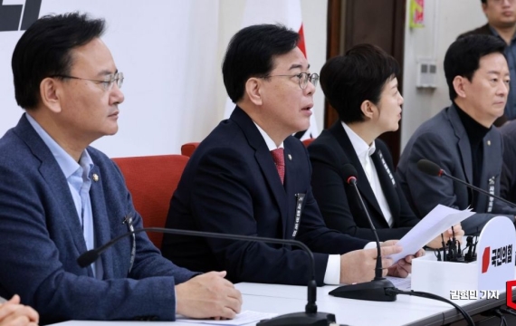 당사 압색에 송언석 "정권 충견이 野심장찔러…야당말살"