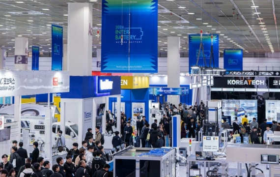 인터배터리 첫날 2만3000명 몰려…전고체·AI 배터리 경쟁 본격화