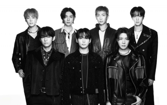 아리랑 두른 방탄소년단 "우리다움은 결국 '뿌리'에 있었다"[BTS is back]