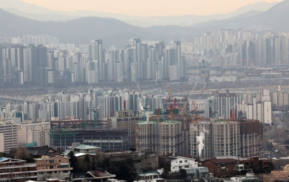 '중동 전쟁 직격탄' 4월 주택사업자 경기 전망 대폭 하락