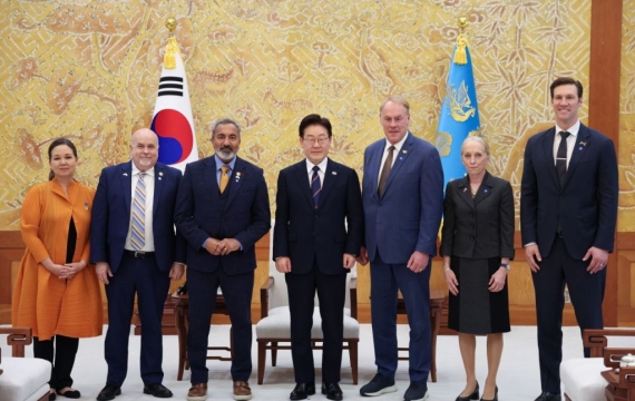 이 대통령, 美 하원의원단 접견…"중동전쟁 진척 의견 듣고 싶다"