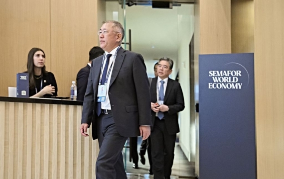 정의선 "2030년까지 연간 3만대의 아틀라스 생산…미래 핵심은 수소"