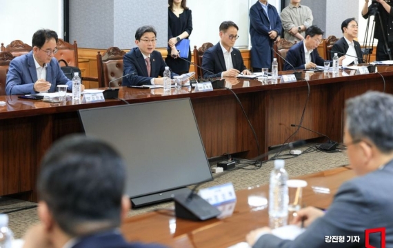 "돈만 푸는 시대 끝"…5대 금융지주, 생산적금융에 '각자 색깔' 