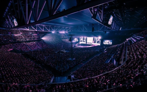 [K팝, 왜 한국을 떠났나]"한국 거쳐 세계로? 옛말"…팝의 본고장 직행하는 K팝