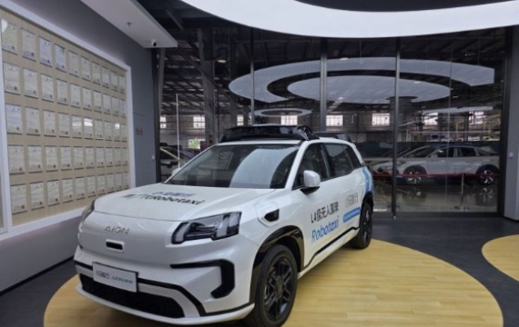 [타보니]"인간보다 10배 안전"…포니AI 로보택시, 연말까지 3000대 달린다