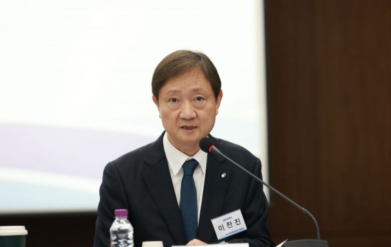 即使加班也拿不到补贴的金融监督院……工会向院长 Lee Chanjin 喊话：“请放宽总额人工费管制”