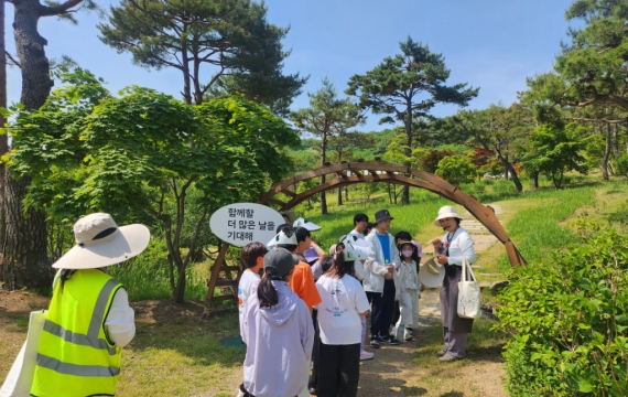 [르포]SKT, 장기고객에게 선물한 비공개 숲…"고라니·멧돼지 함께 살아요"