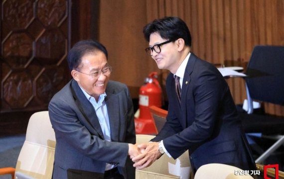 Han Donghun推出“1号法案”……“中央选举管理委员会也应接受审计”