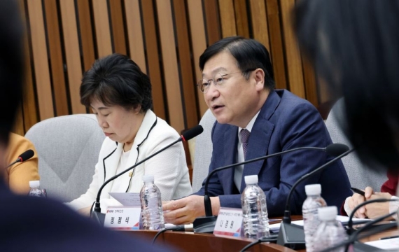 정점식, 국힘 원내대표 선거출마 "신뢰회복·통합 나설것"