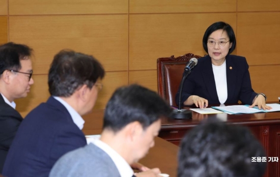 한총리 지명 후속 인선 주목…집권 2년 차 개각 시동