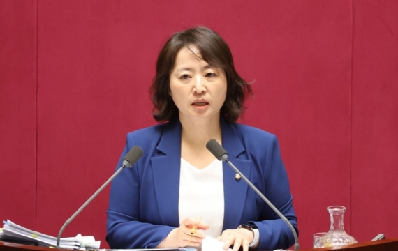 與 "이화영 위증 혐의 배심원 평결 4대 3…아직 판결 미확정"