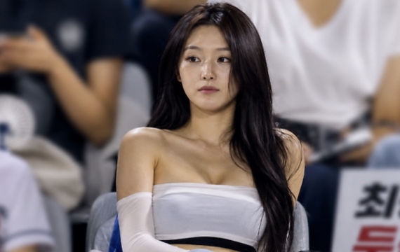“竟有如此漂亮的人？”……并不存在的“完美美女”，危害超乎想象[实验笔记]