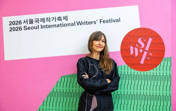 [문화人터뷰] "살아 있는 그림은 불완전한 그림"…알레마냐가 아이에게 숨기지 않는 것