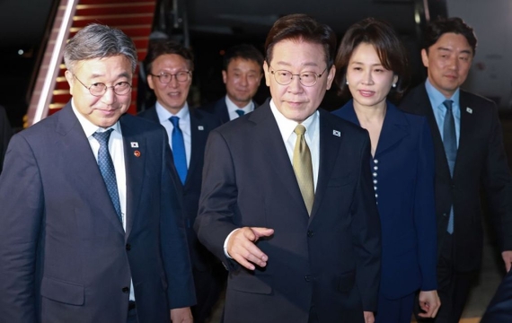 李대통령 "주택·일자리·부채, 특단의 조치 준비"