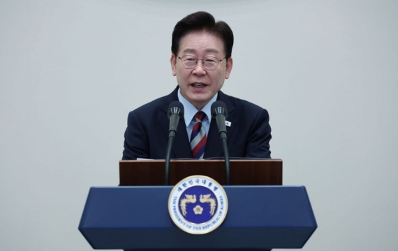 李 "재일동포 80년 헌신, 대한민국이 더 크게 되돌려드릴 것"