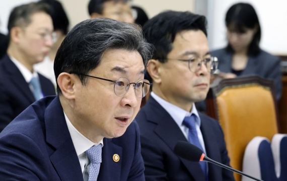 [2026 국감]"감옥갈 사안" "김용범 나와야" 레버리지ETF 책임공방(종합)