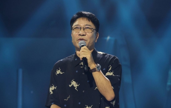 Lee Suman Returns to K-Pop, Unveils Boy and Girl Groups at Once... Integrates AI, XR: "It Starts with the Song"