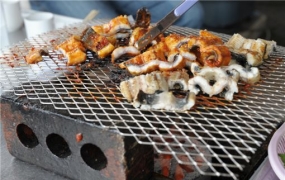 "여보, 장어값 대폭락이래" 외식하려고 했더니…어민들만 피눈물?