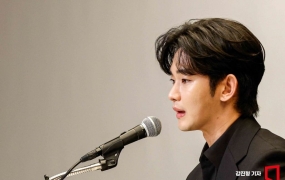 김수현 측 "카톡·음성 다 조작"…가세연 대표 구속에 입 열었다