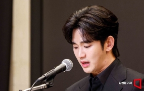 "김수현 소아성애자"…이정섭 감독, 명예훼손 혐의로 검찰 송치