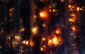 "아무것도 못해" "제발 살아있기를"…최악 아파트 화재에 홍콩 시민들 망연자실