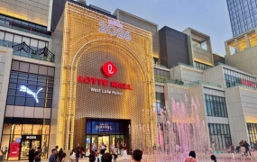 떡볶이로 月1.6억 번다…한국을 통째로 옮긴 '하노이 핫플'