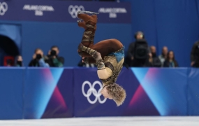 "너무 위험해" 금기의 기술…50년 만에 '백플립' 보란 듯 성공시킨 말리닌