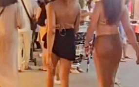 "옷차림 너무 민망" 출입 제지 당한 여성들, 패륜 발언까지…푸껫 사원 논란