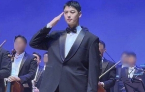 '탈세 의혹' 차은우, 130억 세금 완납 후 군악대 행사서 포착 