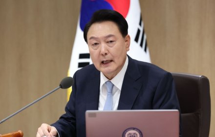尹 "국민 뜻 잘 살피고 받들지 못해 죄송"…민생·소통 강조