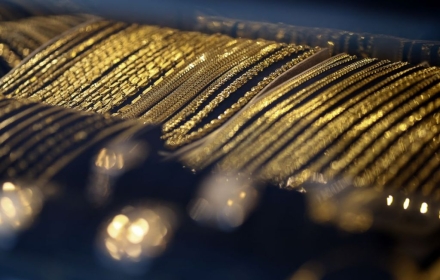 신기록 행진 '금속 전성시대'내년에도 반짝반짝 빛날까