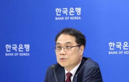 "스테이블코인, 별도 규제체계 필요…실물 화폐 사라질 일 없다"