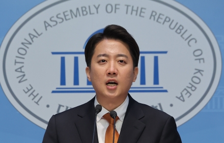 김문수와 단일화 선 그은 이준석…"투표용지에 이름 있을 것"