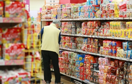 라면가격의 불편한 진실…그들은 피해자인가? 