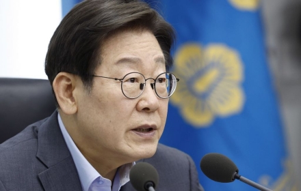 李대통령 "남북관계 복원 노력…평화·공존이 가장 실용적 선택지"